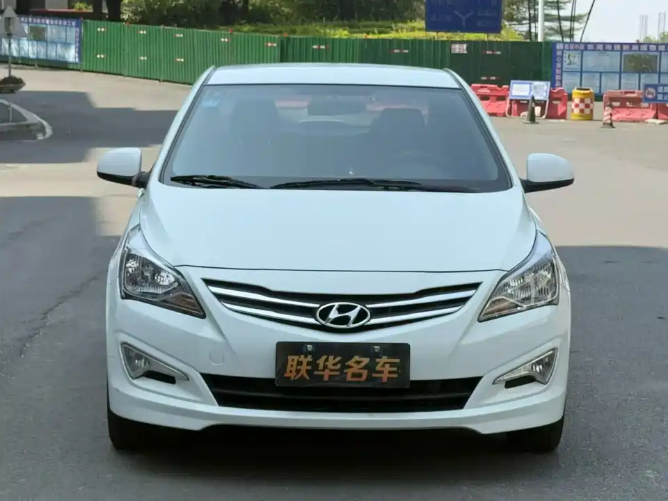 Hyundai Rena