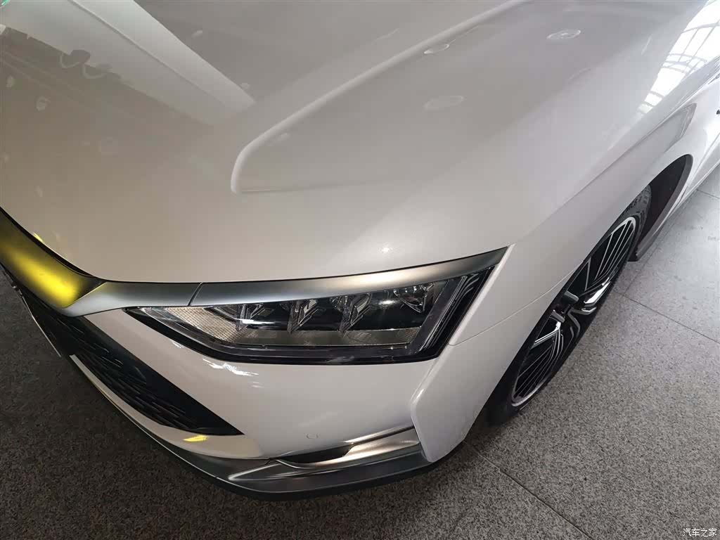 BYD Han, 2021 24
