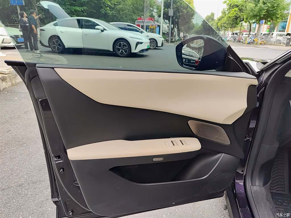 Mazda EZ-60, 2026 6
