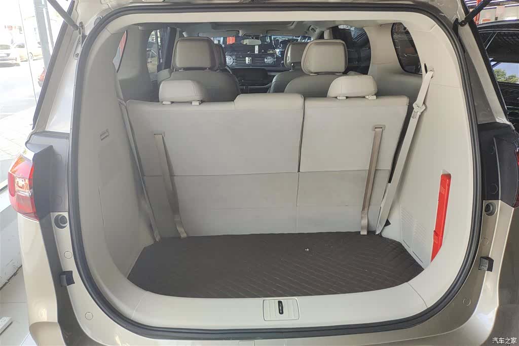 Buick GL8, 2024 4