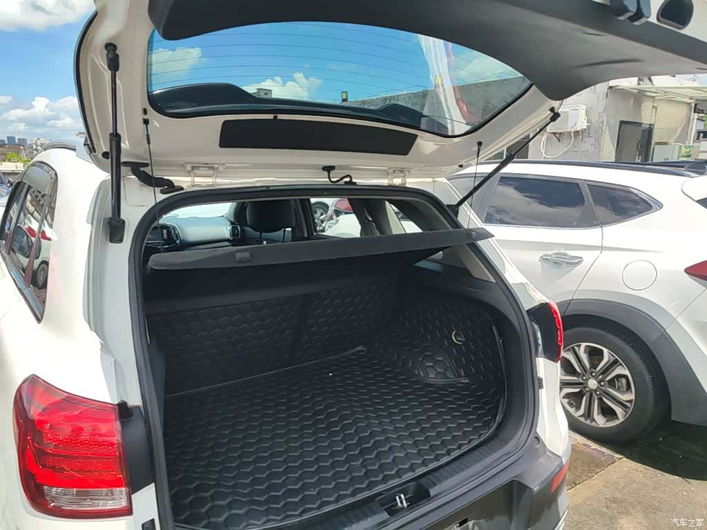 Kia KX3, 2016 19