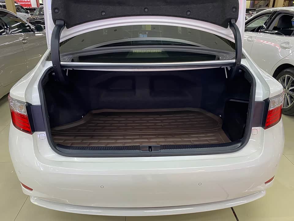 Lexus ES Lexus ES
