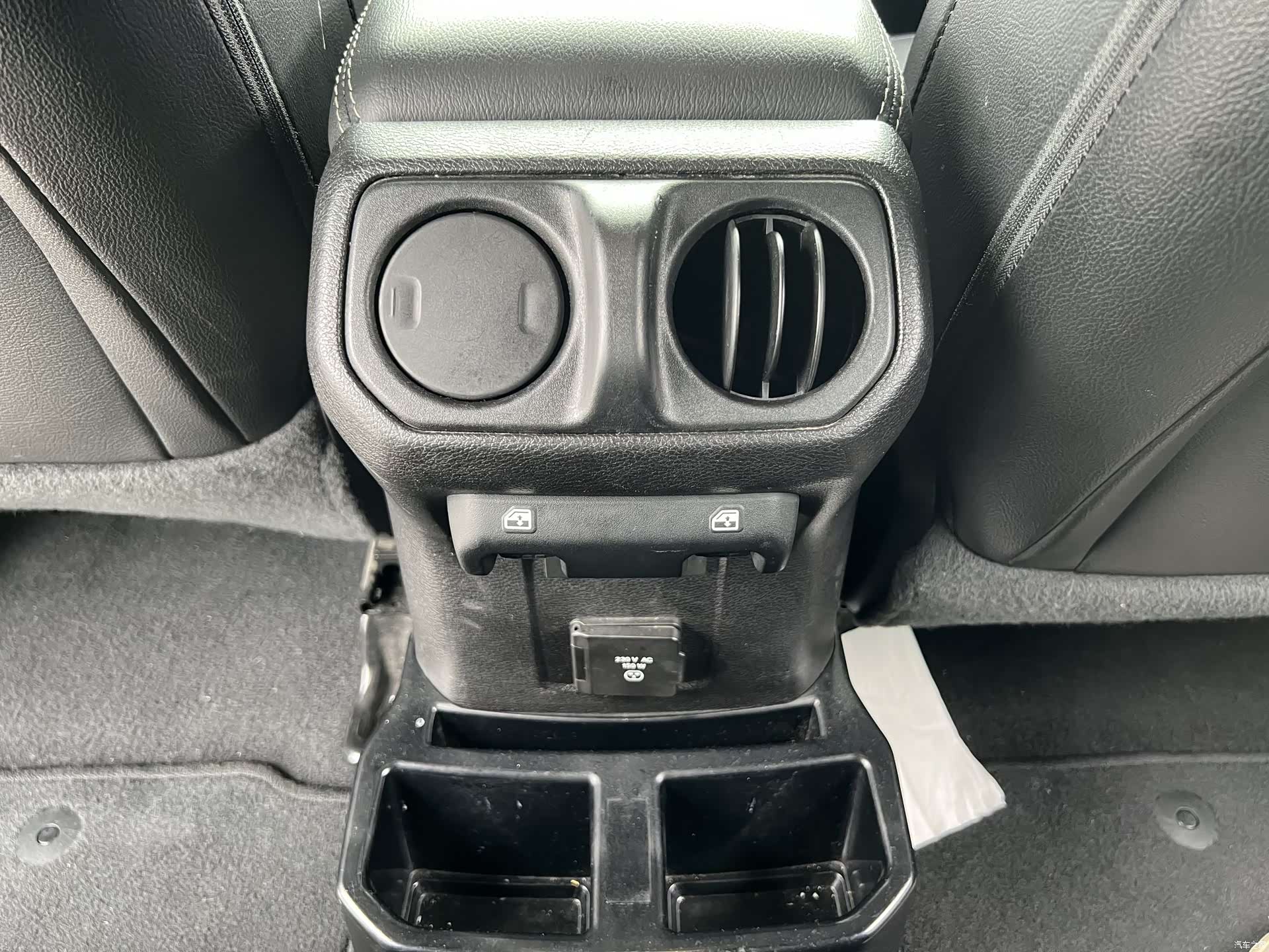 Jeep Wrangler, 2021 21