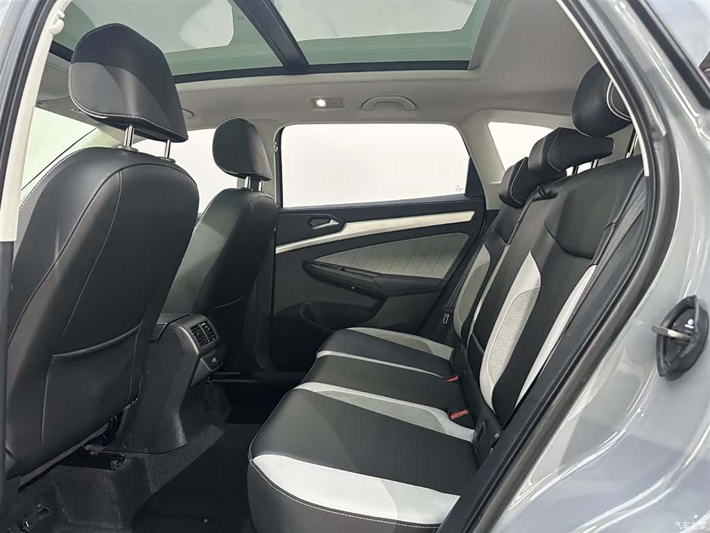 Volkswagen VS7, 2023 12