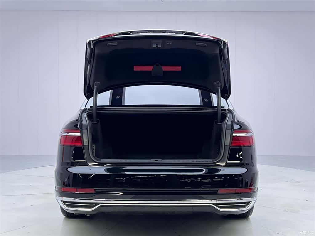 Audi A8L, 2019 9