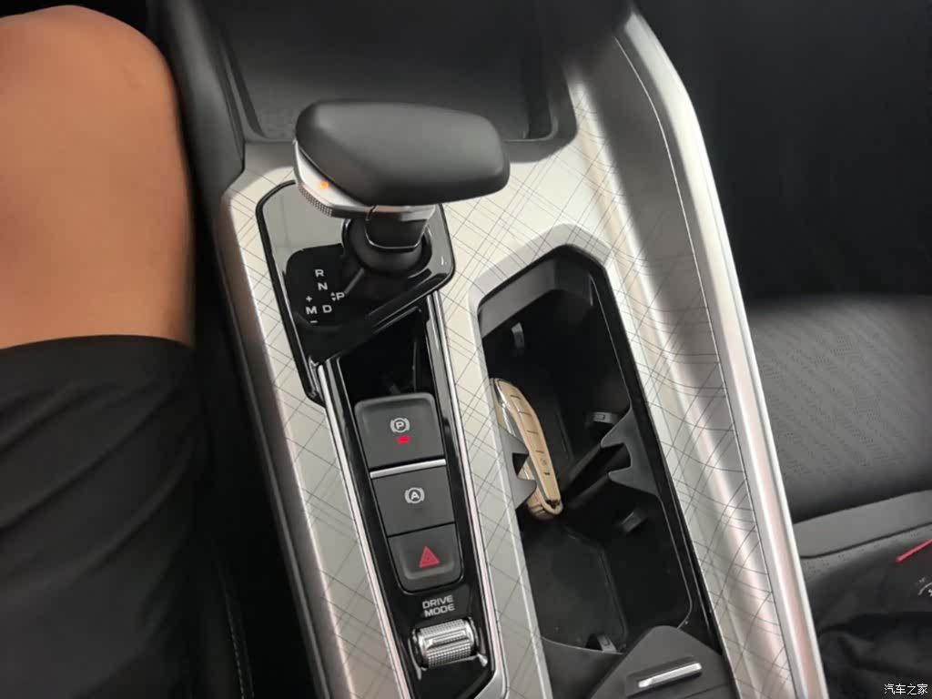Geely Preface, 2022 14