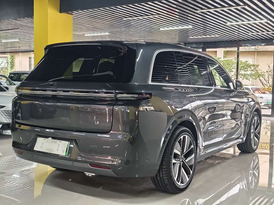 Li Auto Ideal L8