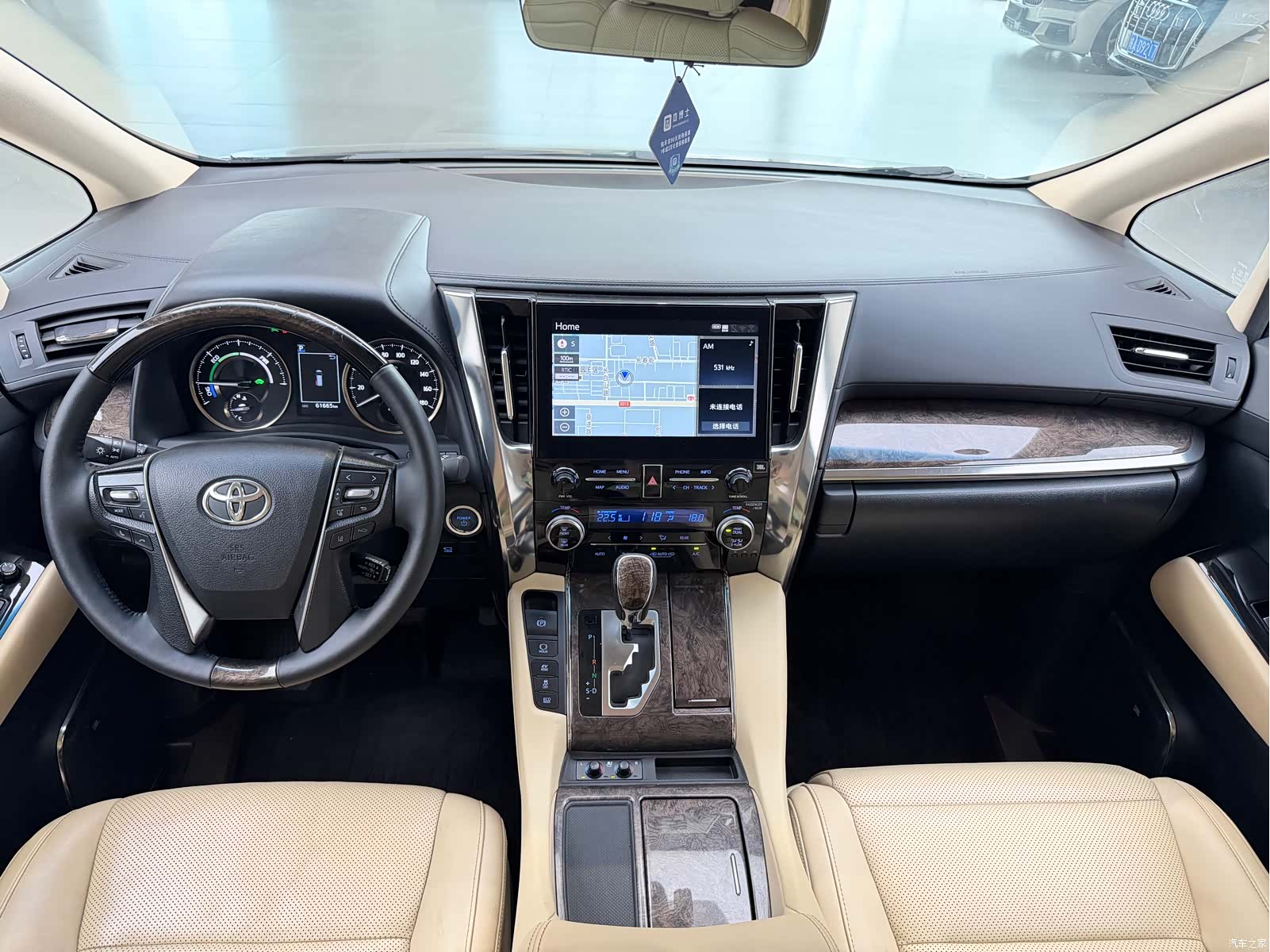 Toyota Vellfire, 2021 6