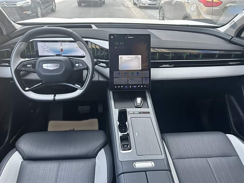Geely Atlas L Geely Atlas L