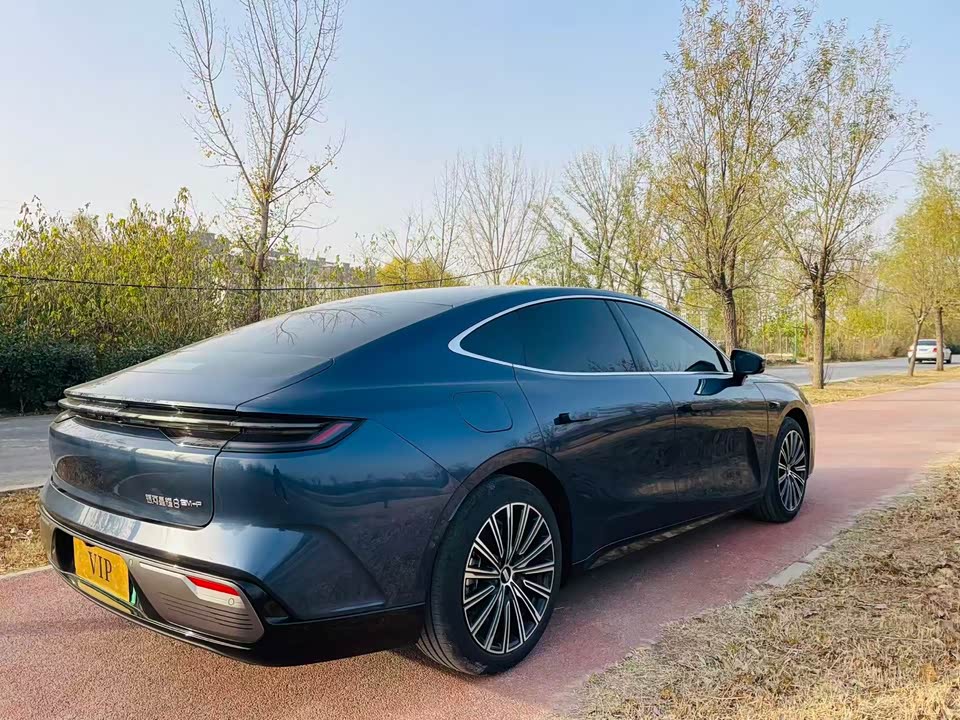 Geely Galaxy Galaxy Sparkle 8