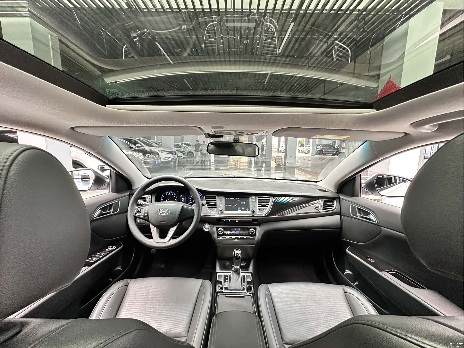 Hyundai GLS, 2017 12