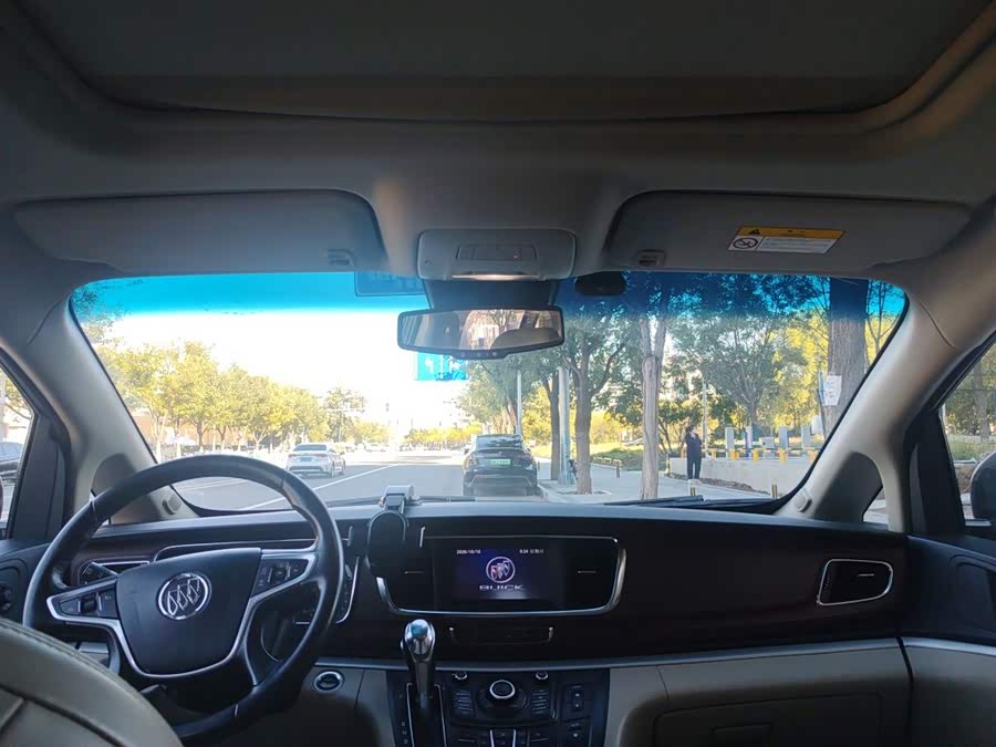 Buick GL8 2016, фото 8