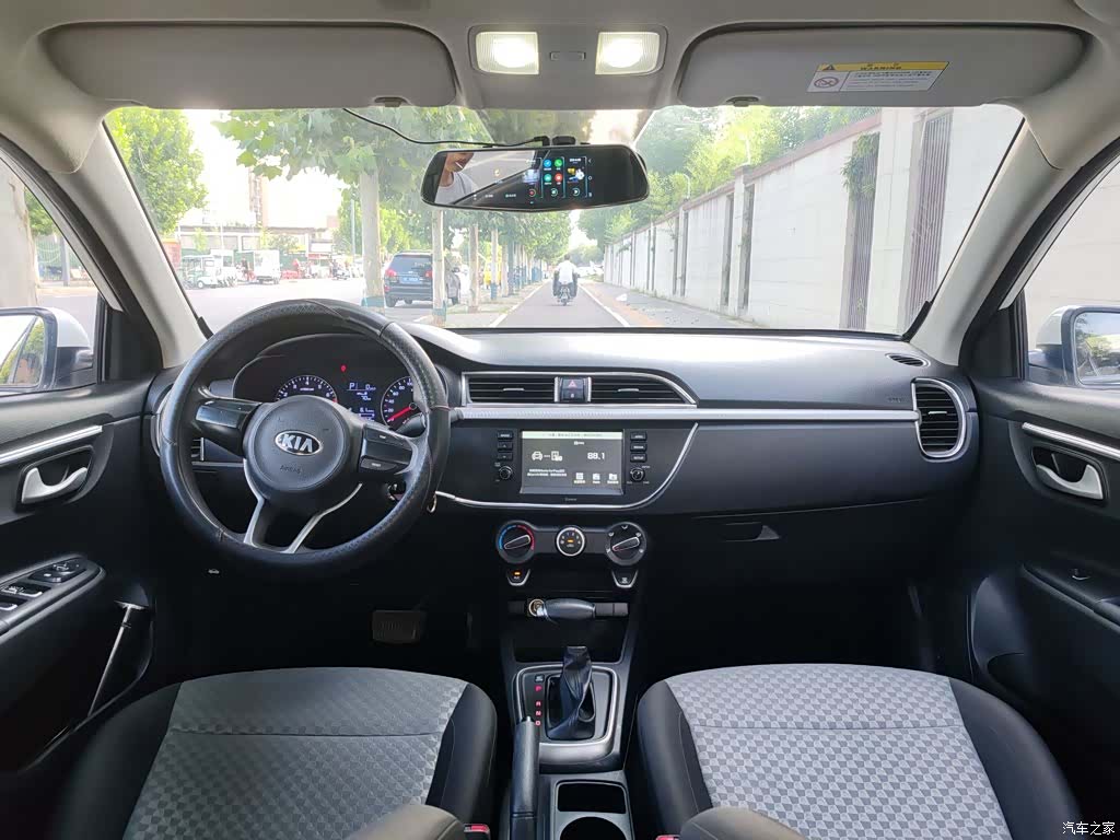 Kia K2, 2017 12