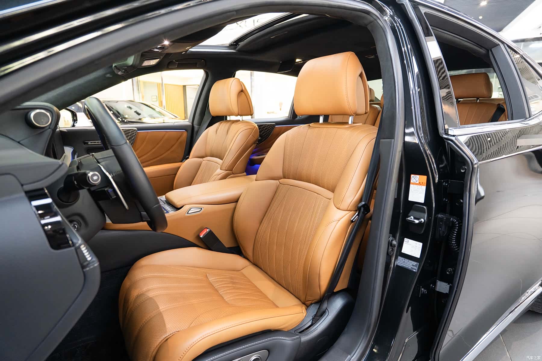 Lexus LS, 2021 11