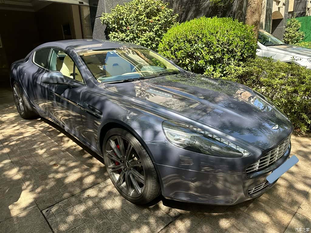 Aston Martin Rapide, 2011 2