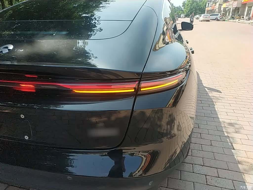 NIO ET5, 2024 8