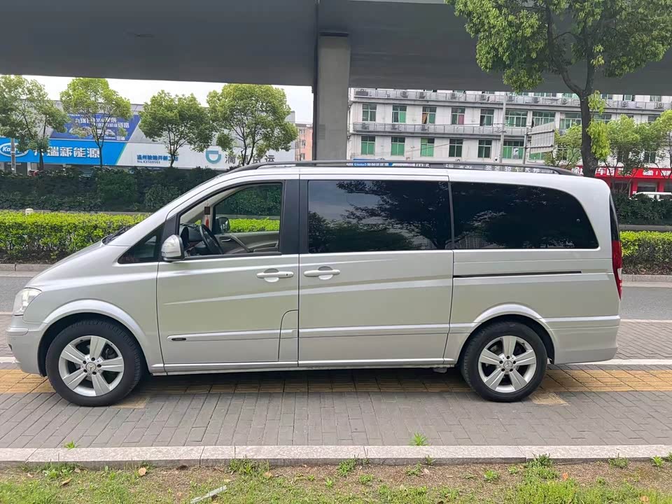 Mercedes-Benz Viano
