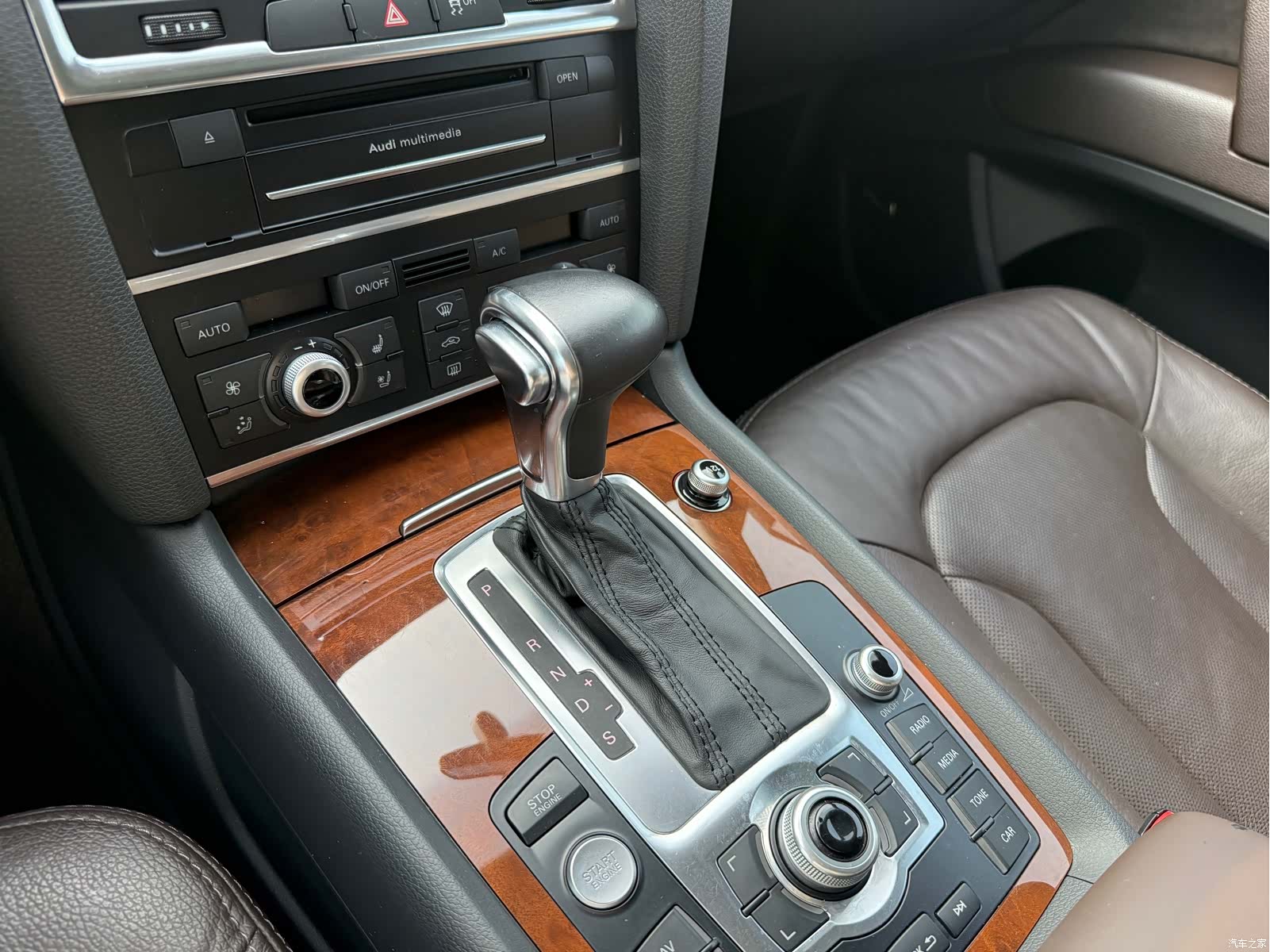 Audi Q7, 2015 12