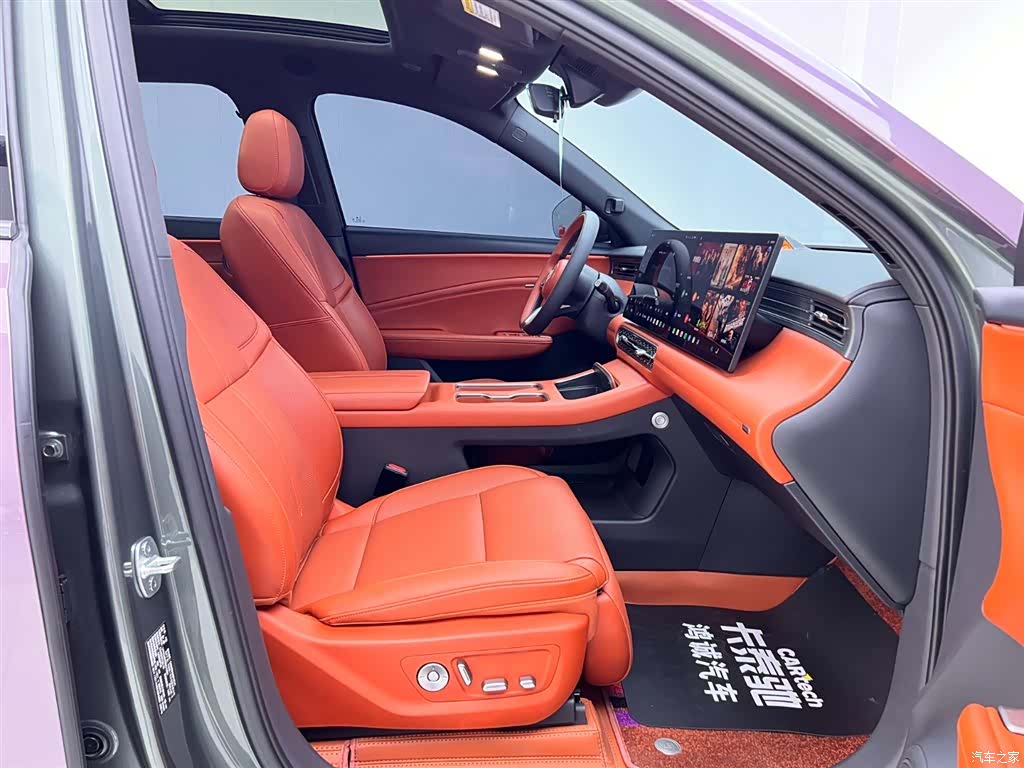 Hongqi HS6, 2026 18