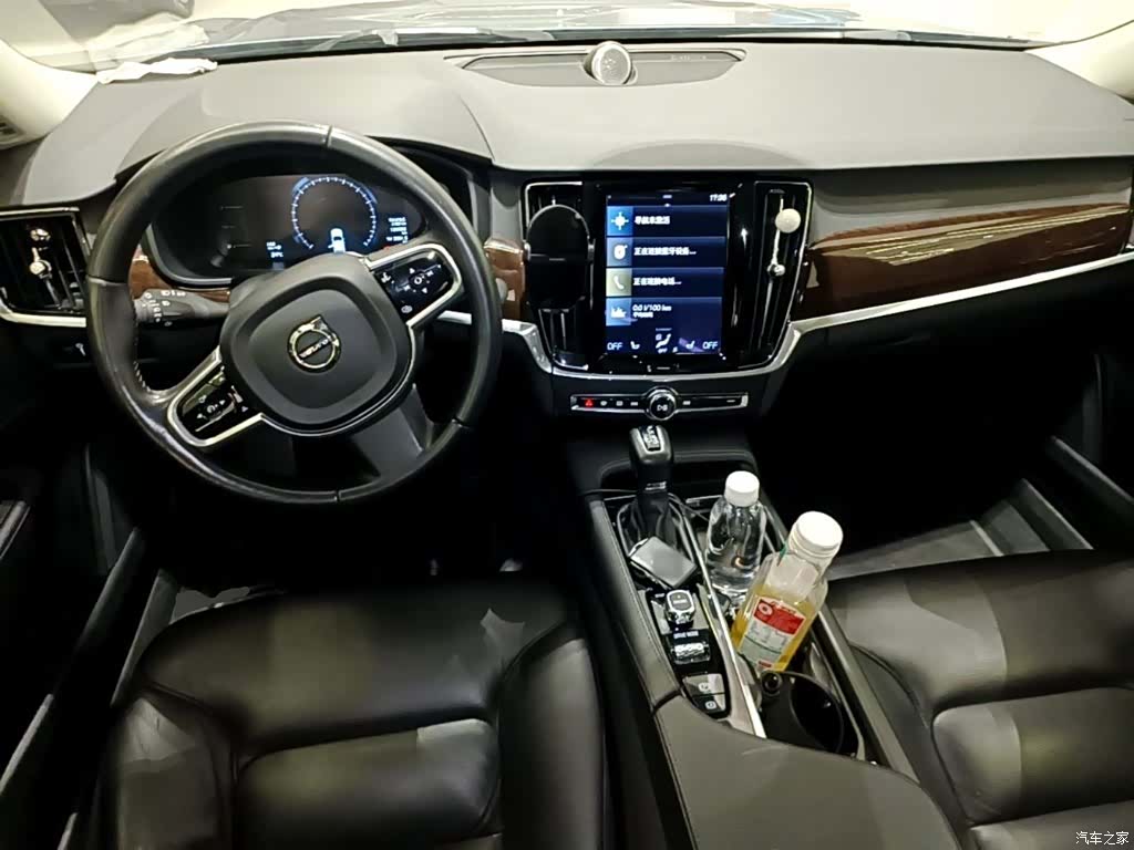 Volvo S90, 2017 10