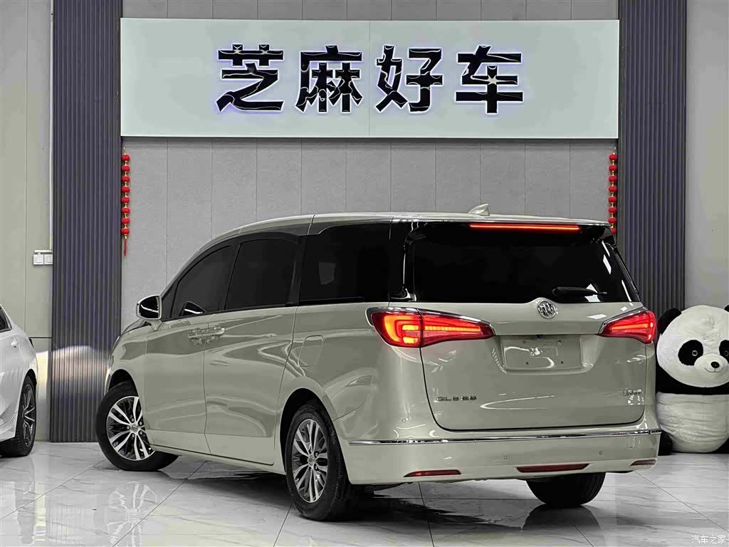 Buick GL8, 2017 4