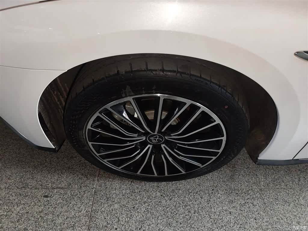 BYD Han, 2021 23