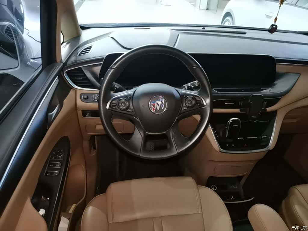 Buick GL8, 2021 11