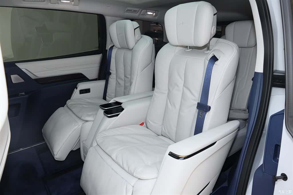 Buick Century, 2025 24