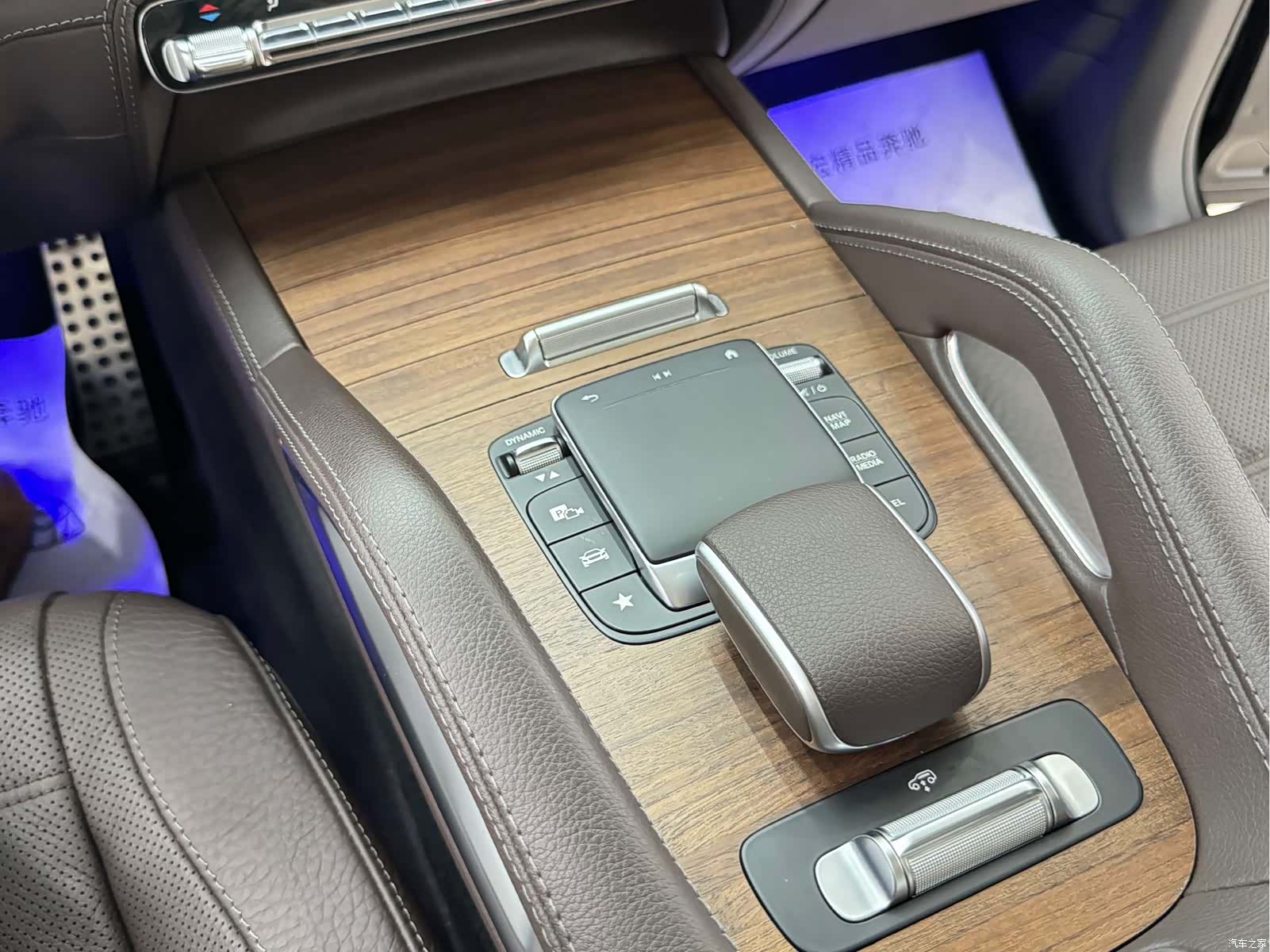 Mercedes-Benz GLS, 2023 11