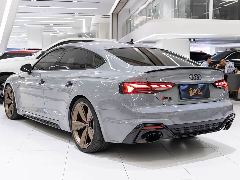 Audi RS 5 Audi RS 5