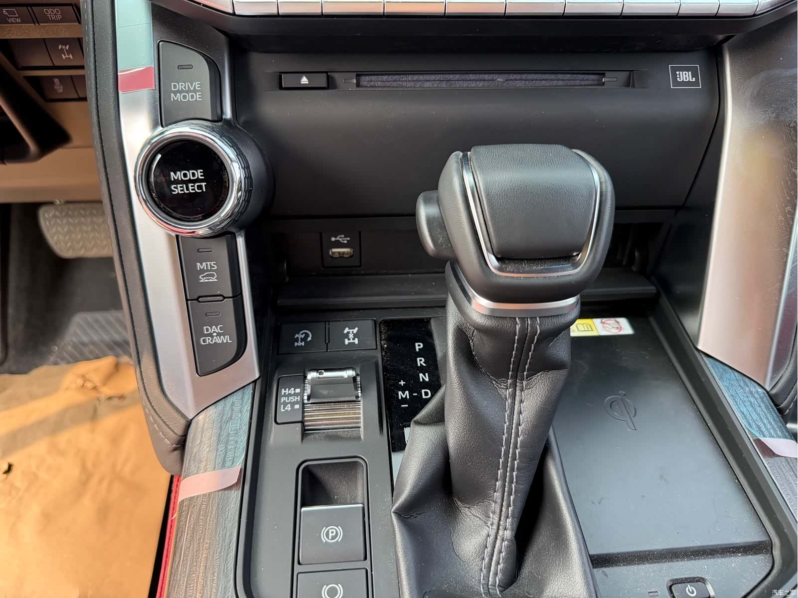 Toyota Land Cruiser, 2026 23