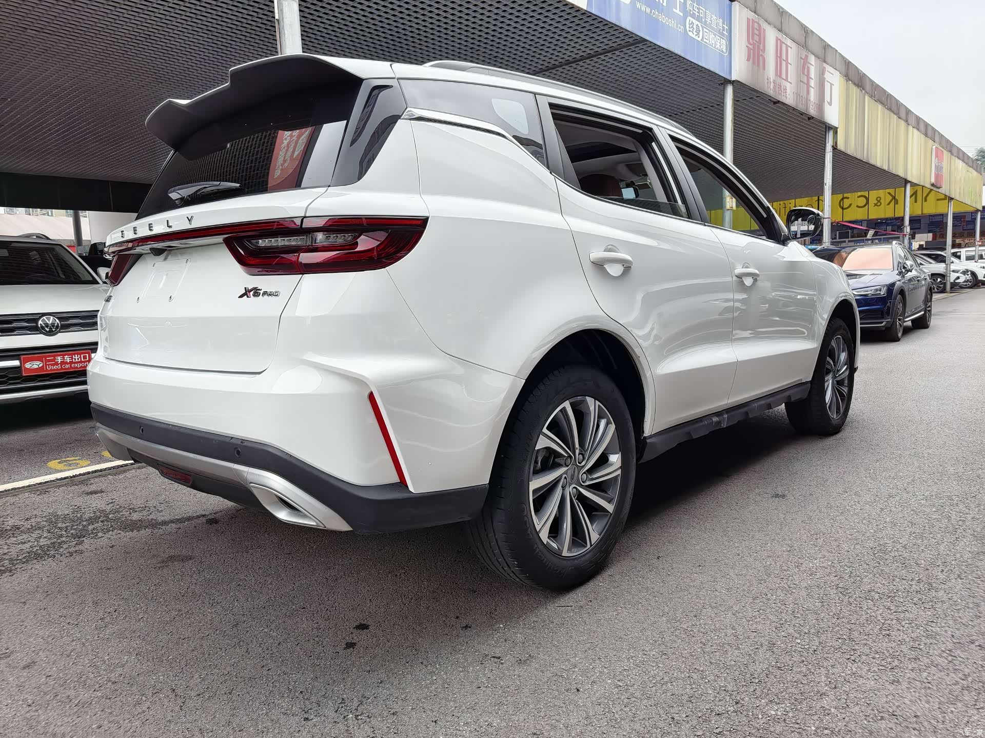 Geely X6, 2022 7