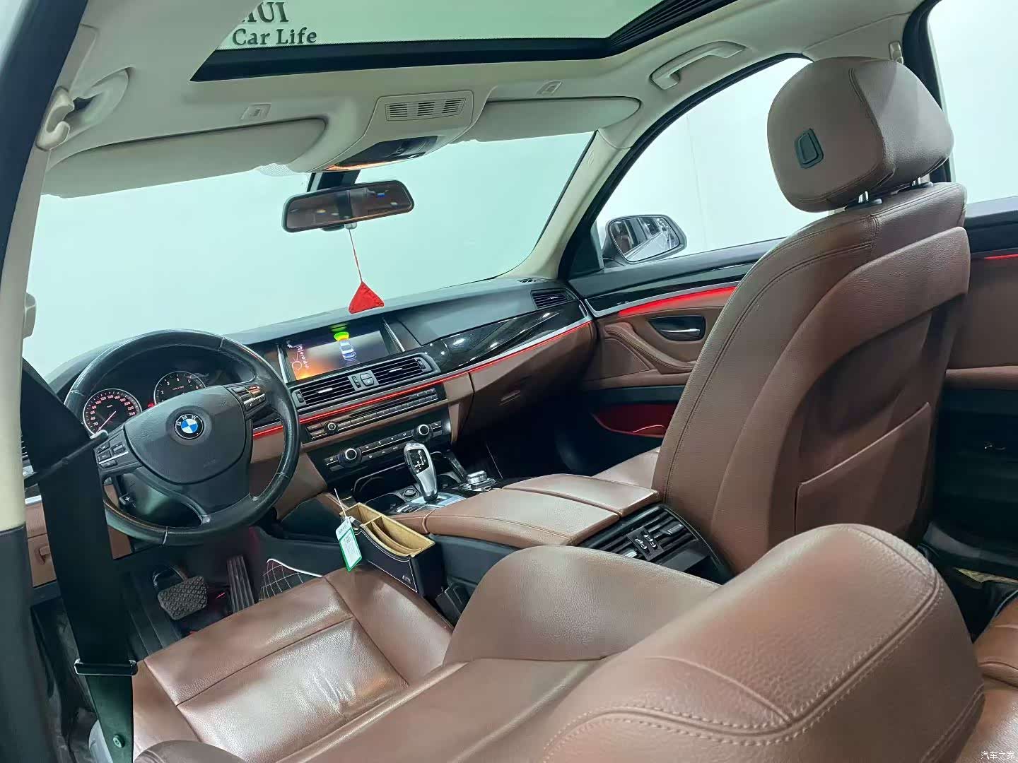BMW 5 Series, 2015 все фото