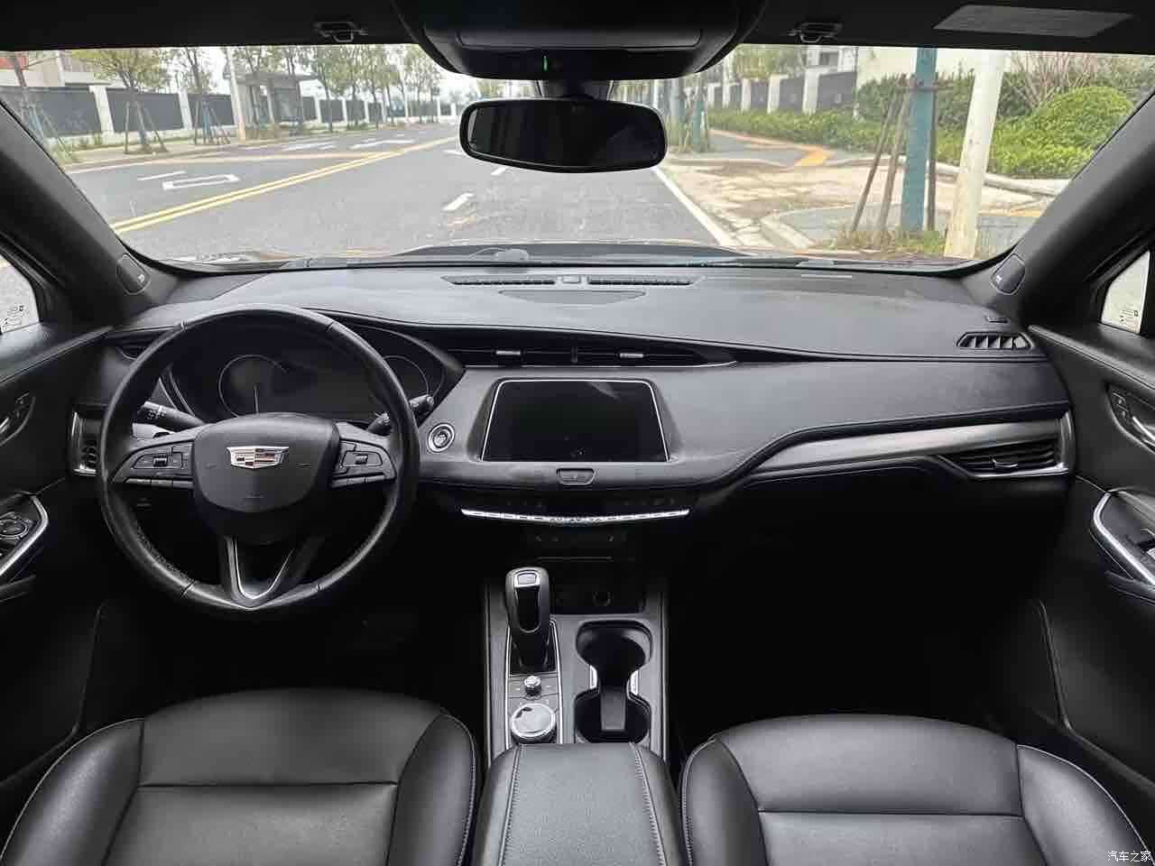 Cadillac XT4, 2019 8