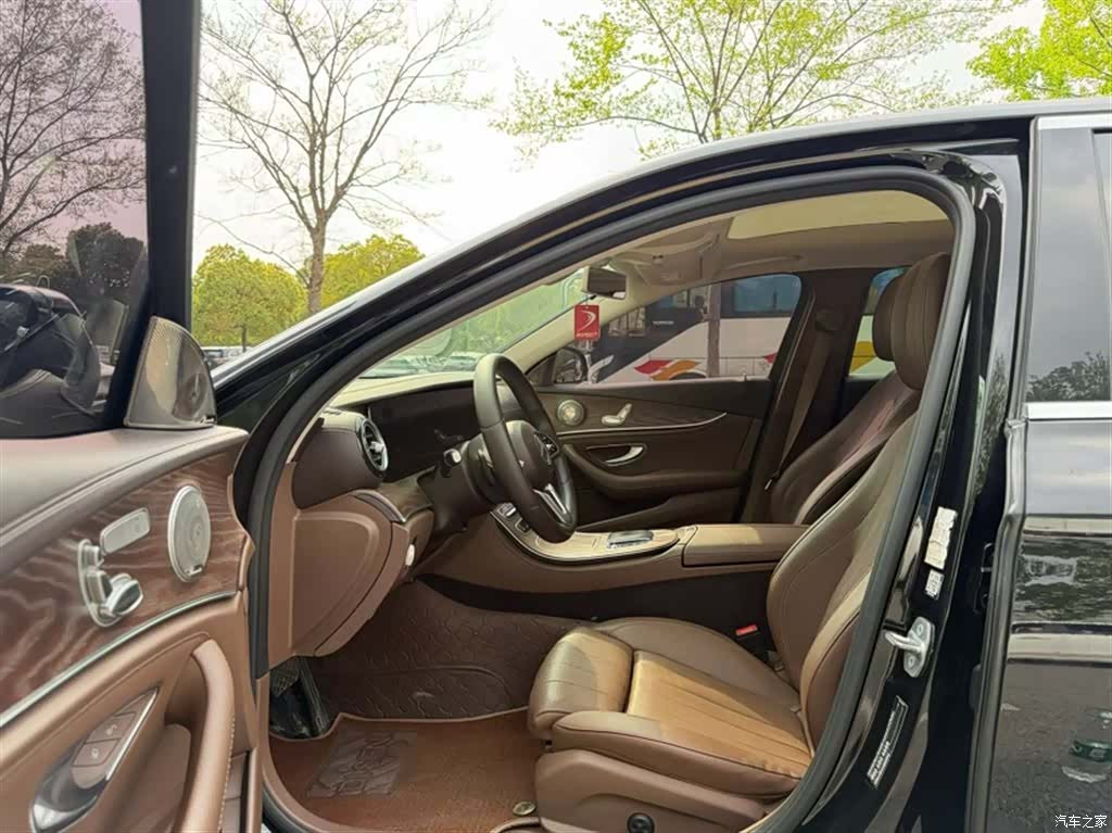 Mercedes-Benz E-Class, 2020 25