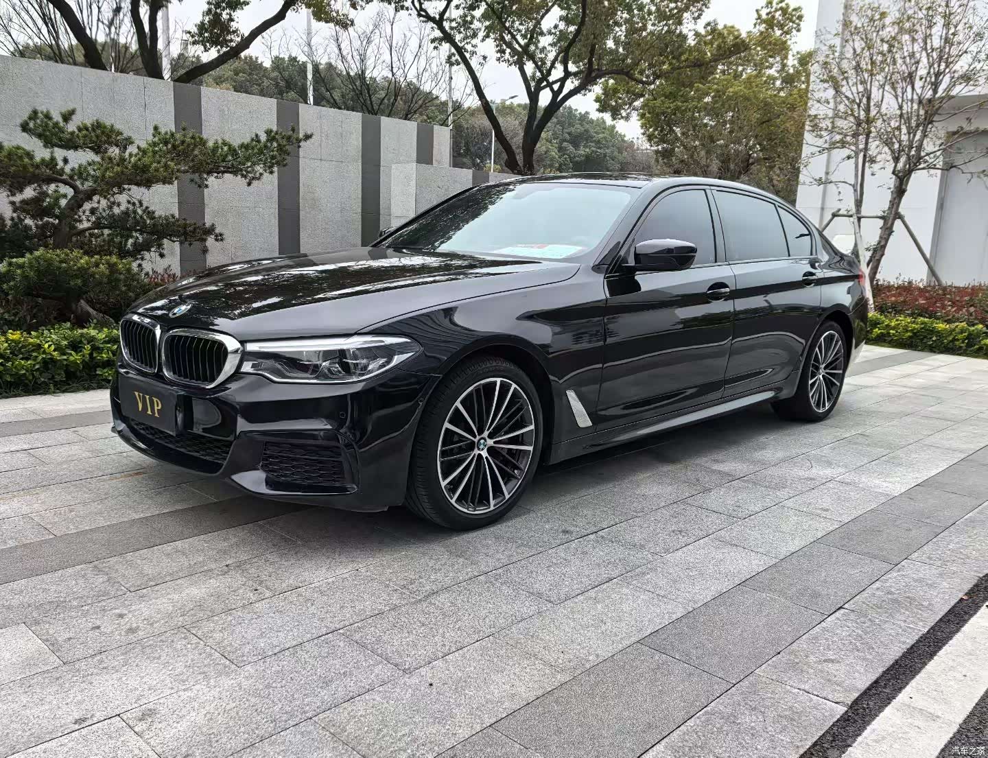 BMW 5 Series, 2019 1