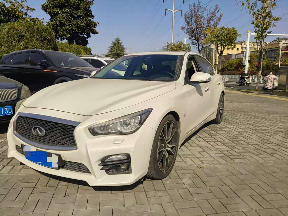 Infiniti Q50