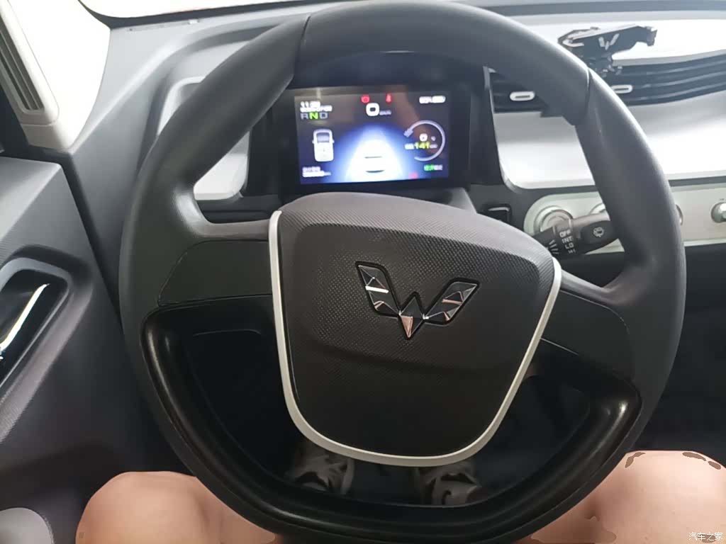 Wuling MINIEV, 2021 11