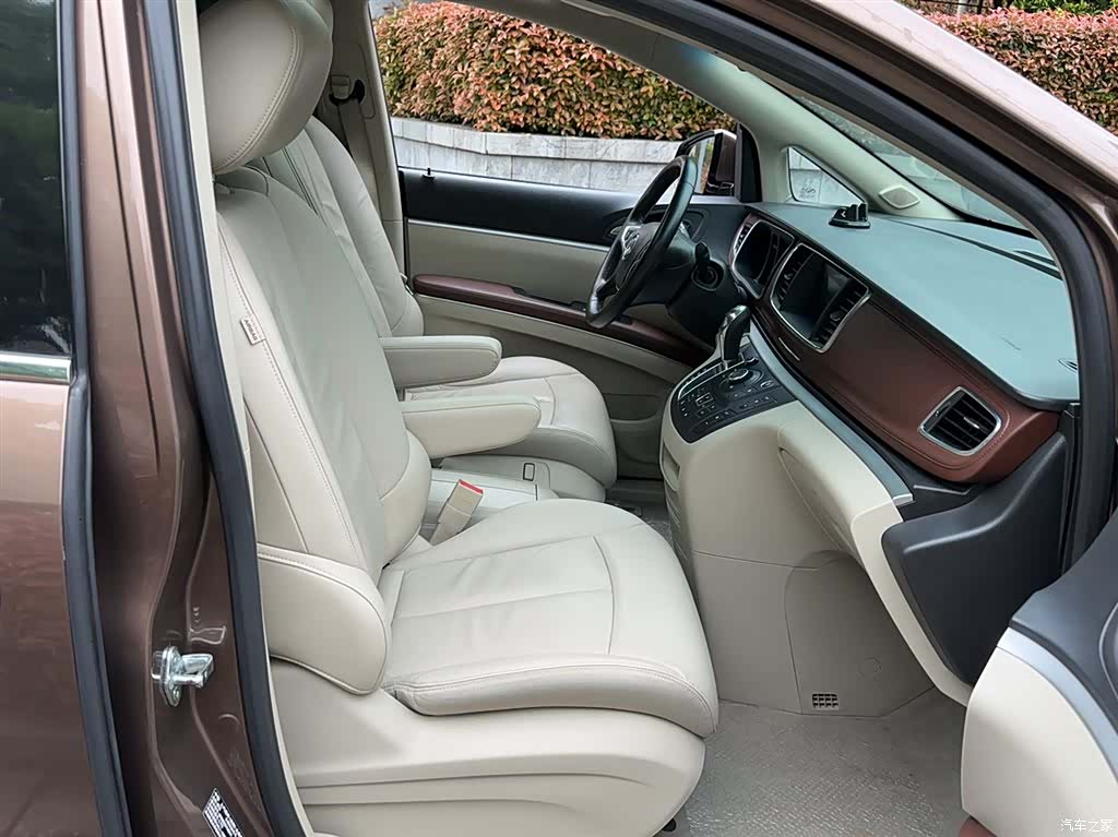 Buick GL8, 2019 20