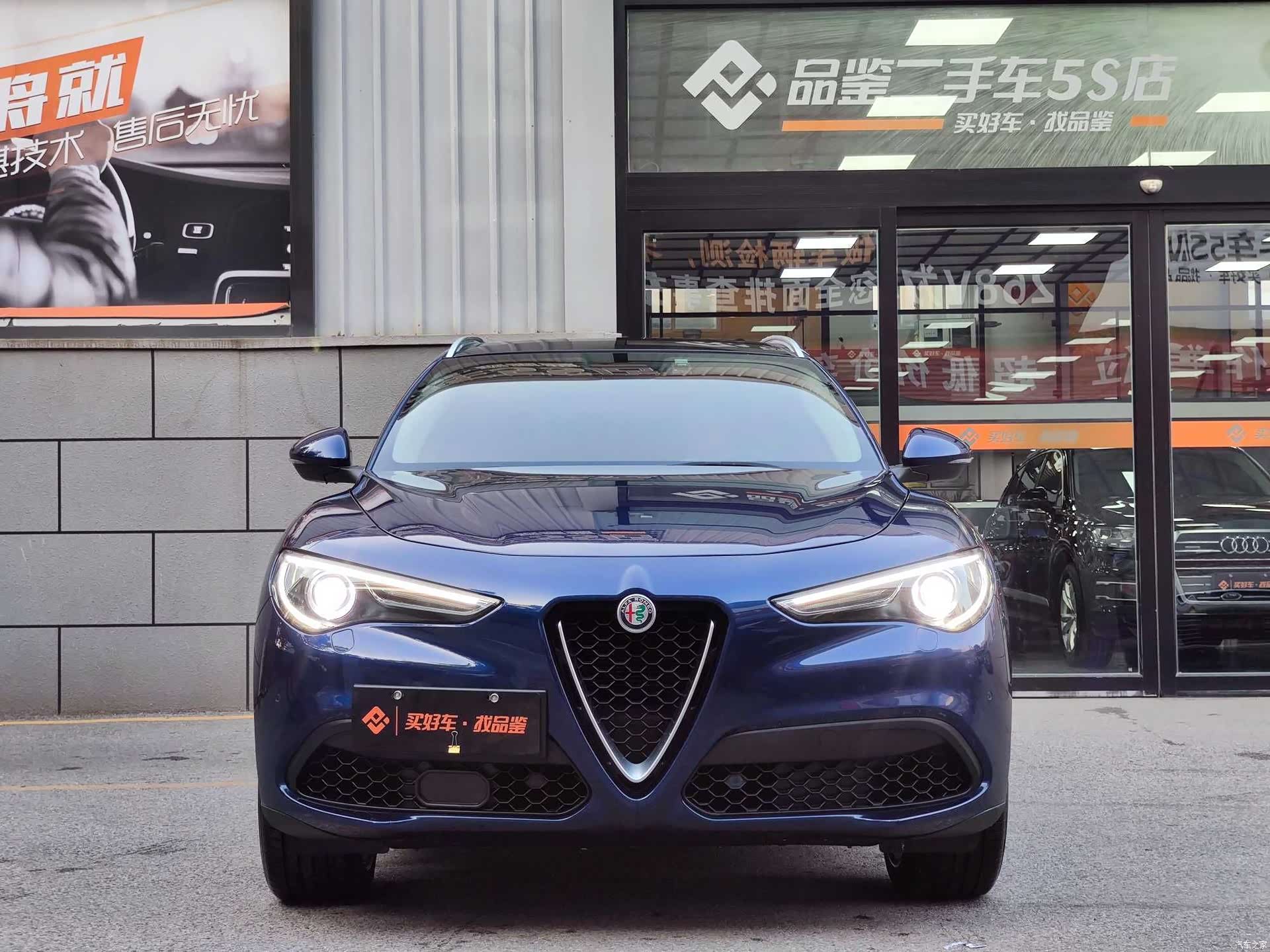 Alfa Romeo Stelvio, 2019 4