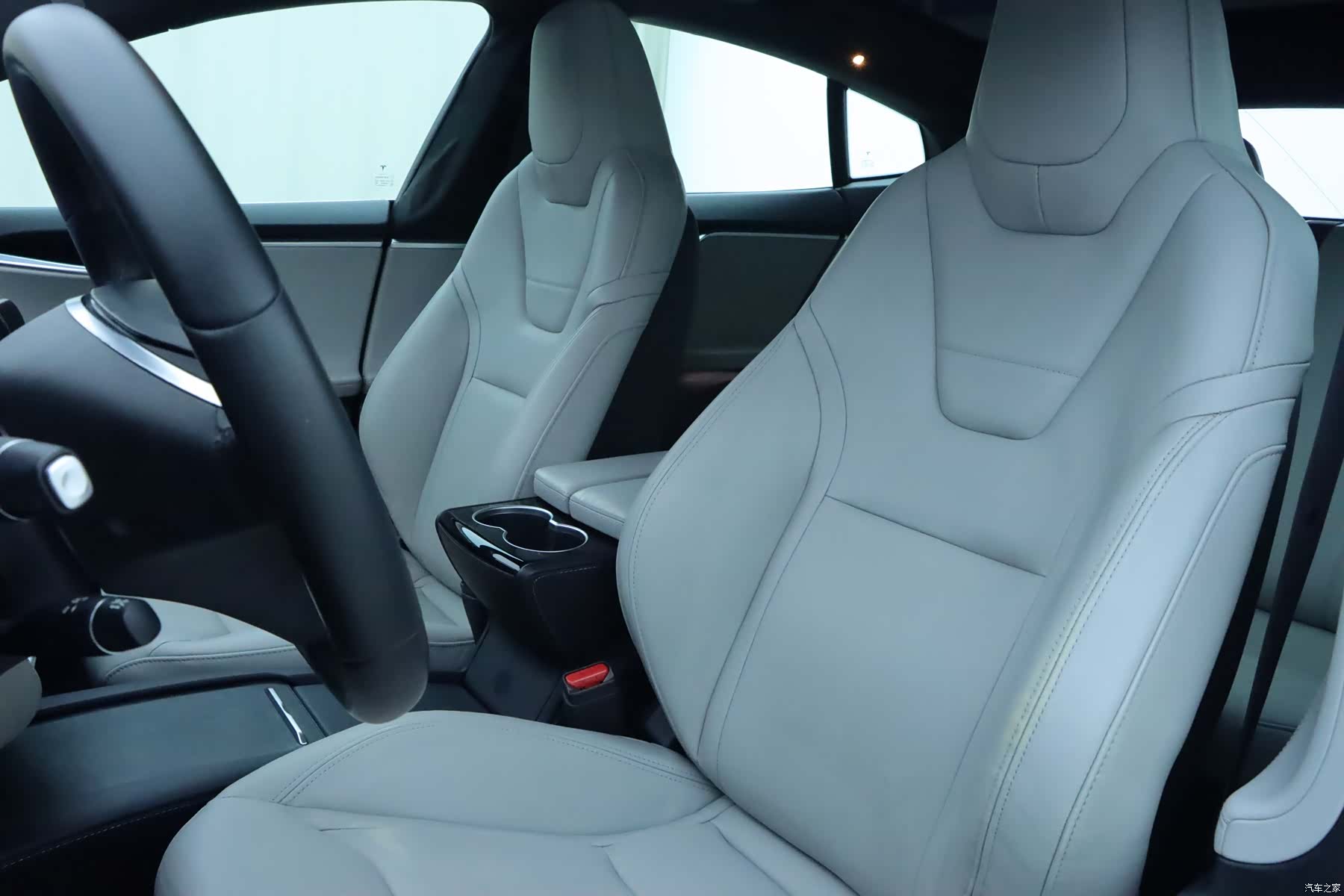 Tesla Model S, 2016 7