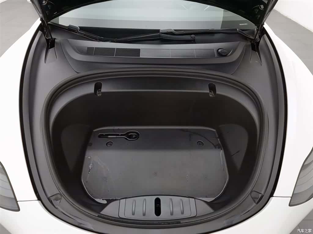 Tesla Model 3, 2020 6