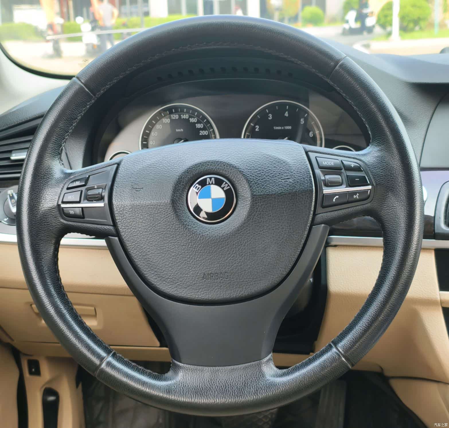 BMW 5 Series, 2012 16