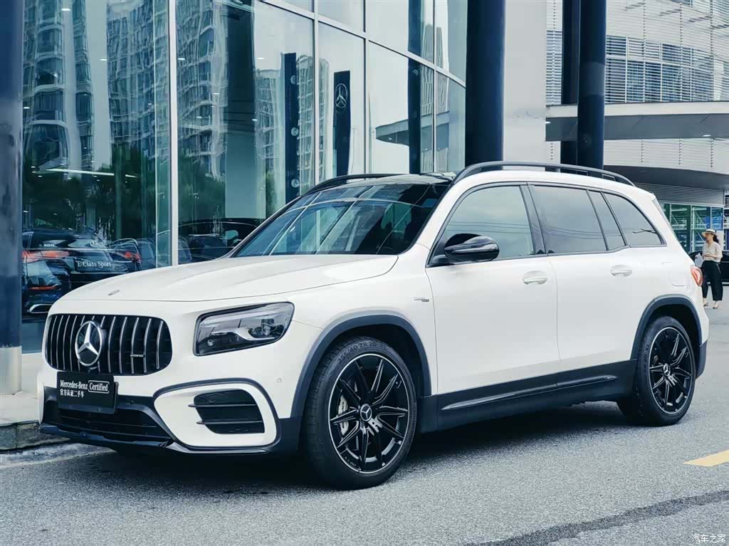 Mercedes-Benz GLB, 2025 1