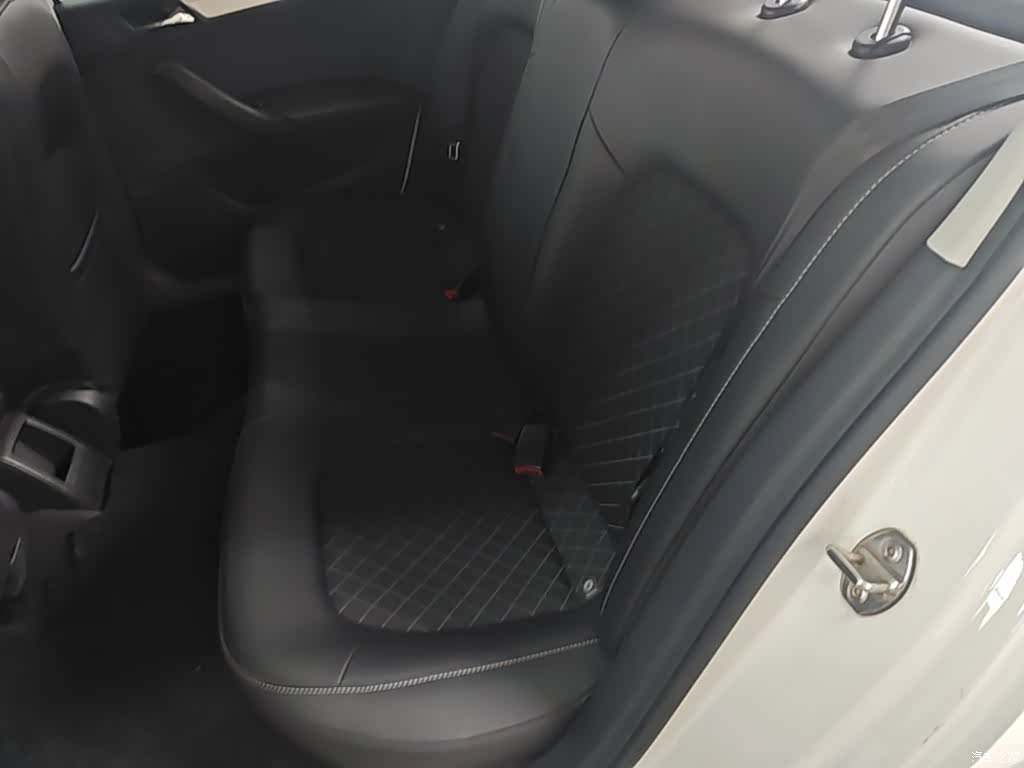 Skoda Rapid, 2018 17