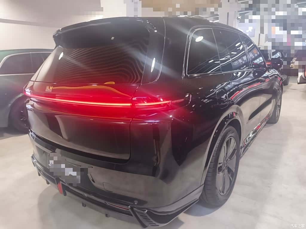 Li Auto L8, 2024 7