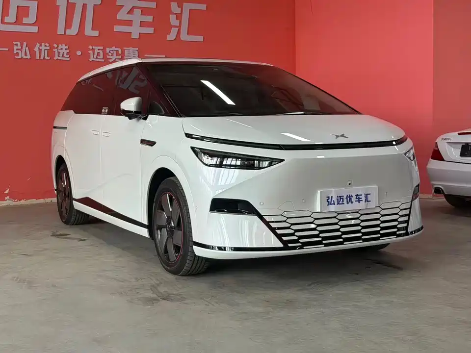 XPENG X9