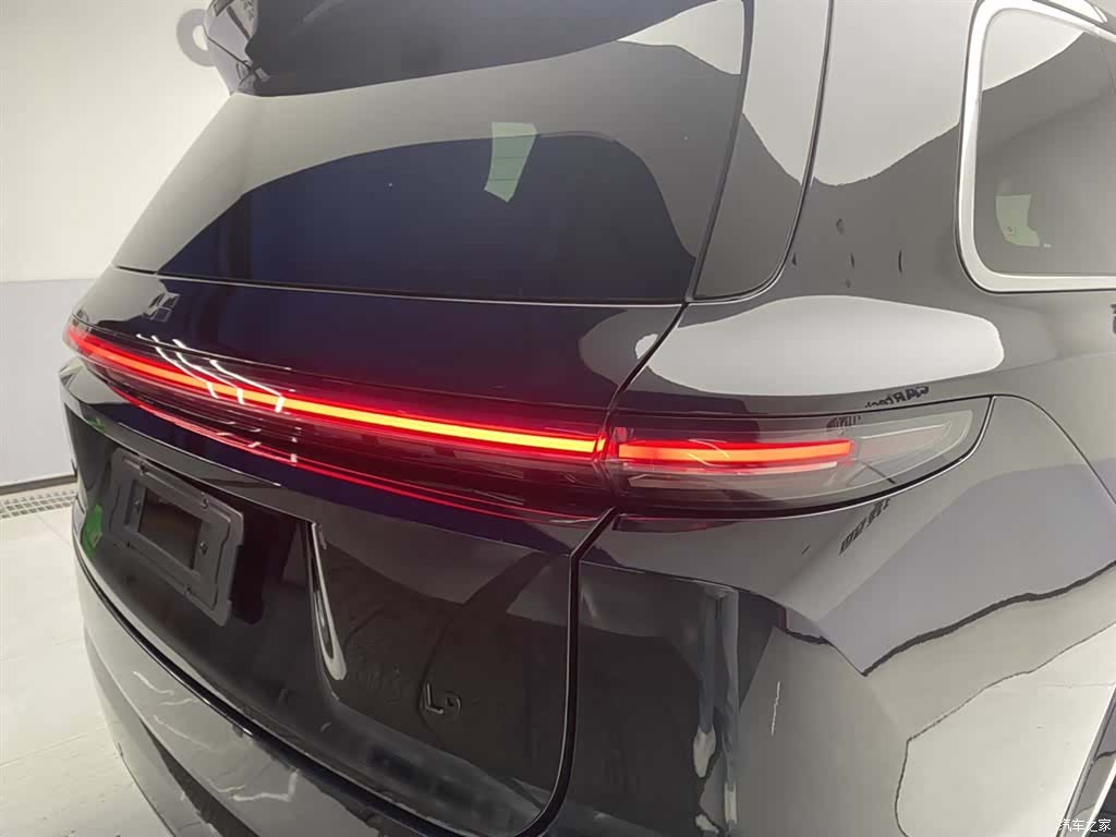 Li Auto L9, 2023 10