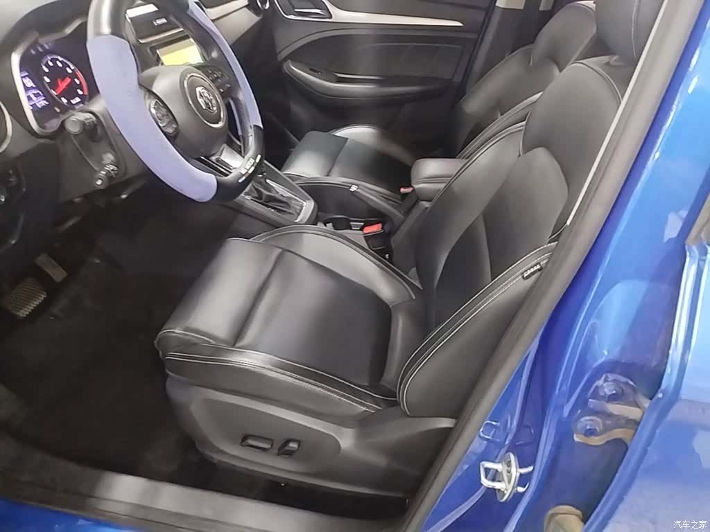 MG ZS, 2019 15