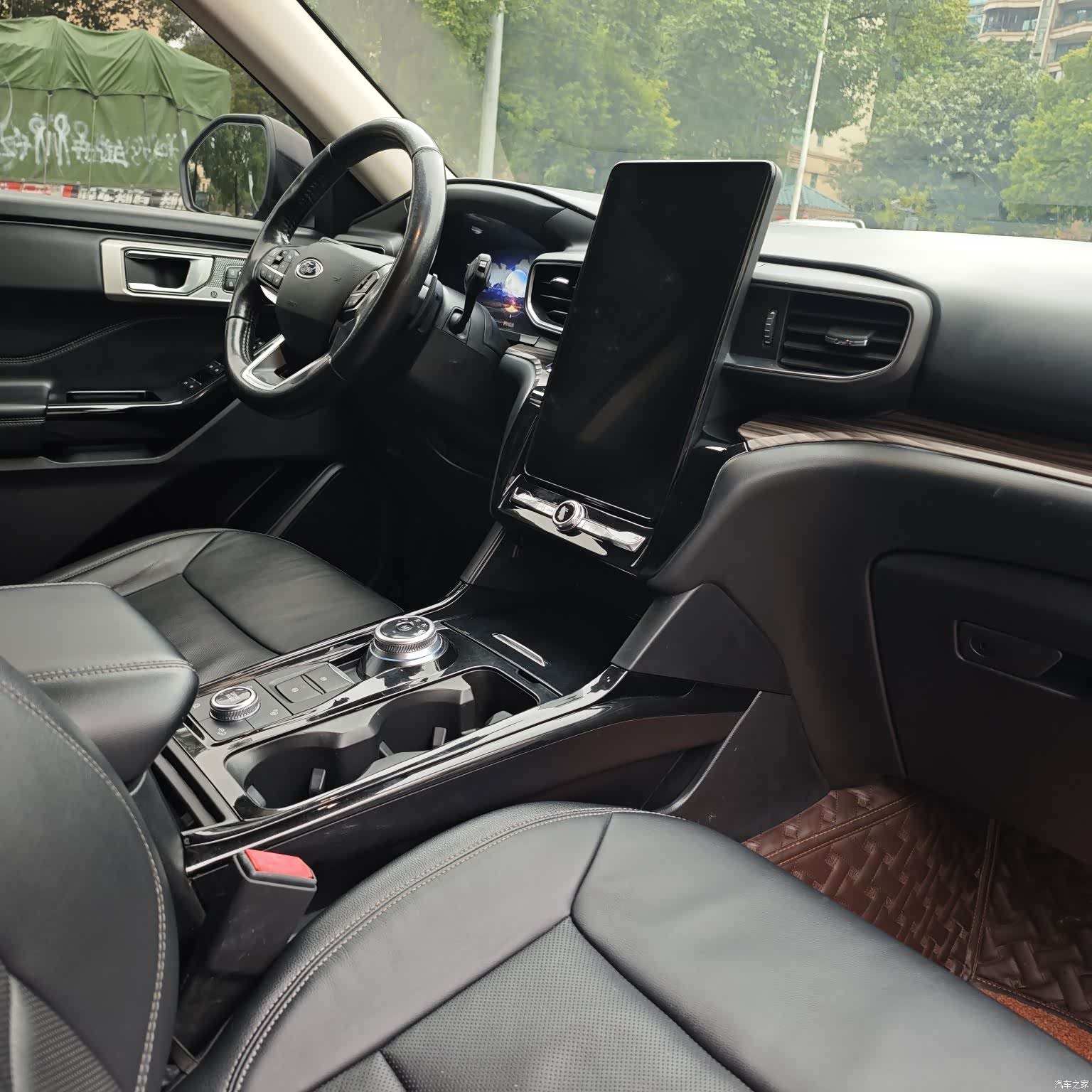 Ford Explorer, 2020 16